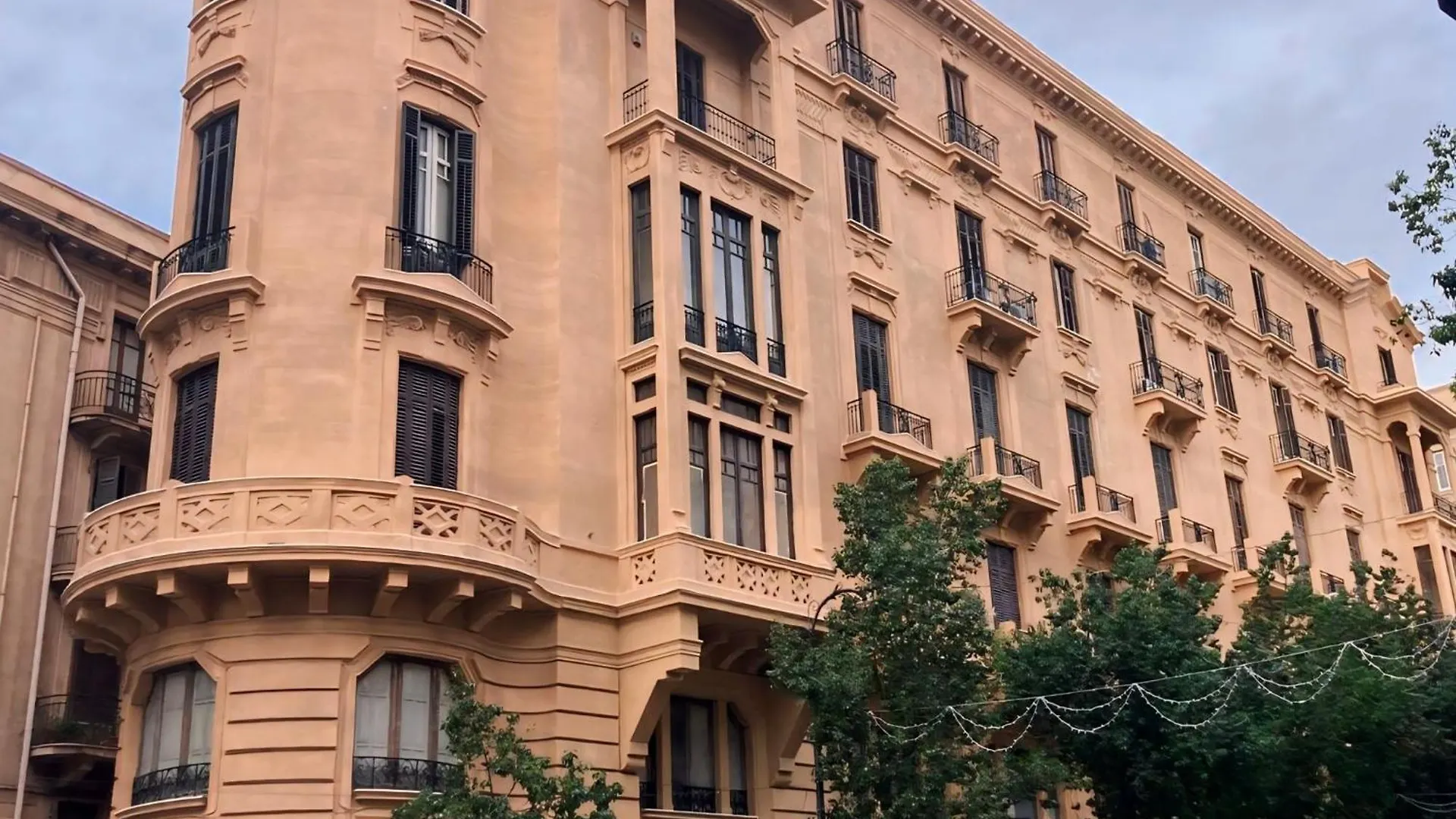 Maisonnouveau contacts